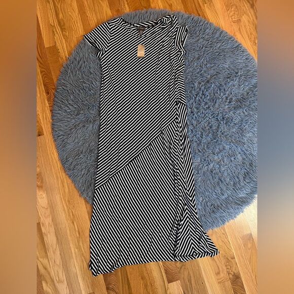 CHICO'S Travelers Summer Stripe Short Sleeve Maxi Dress Black & White NWT Size L - Picture 2 of 6